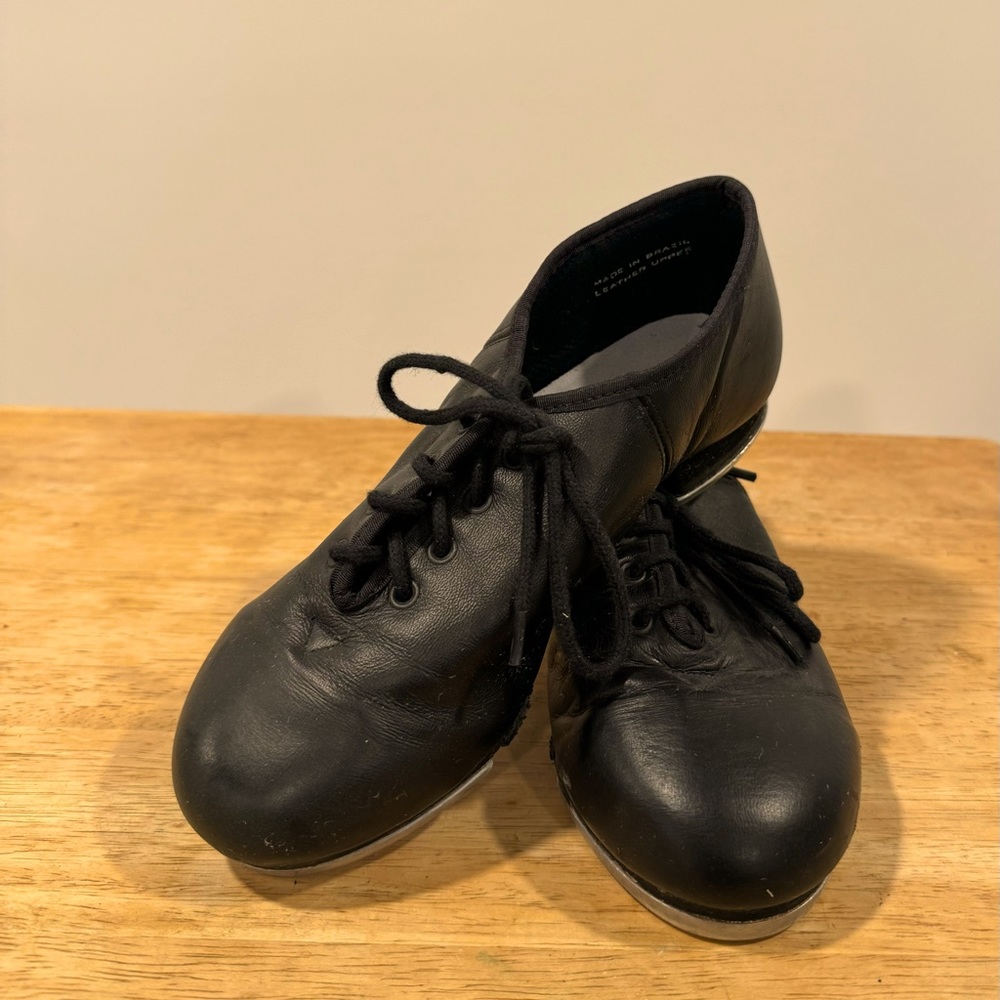 Like new Liberts tap shoes size 4.5M